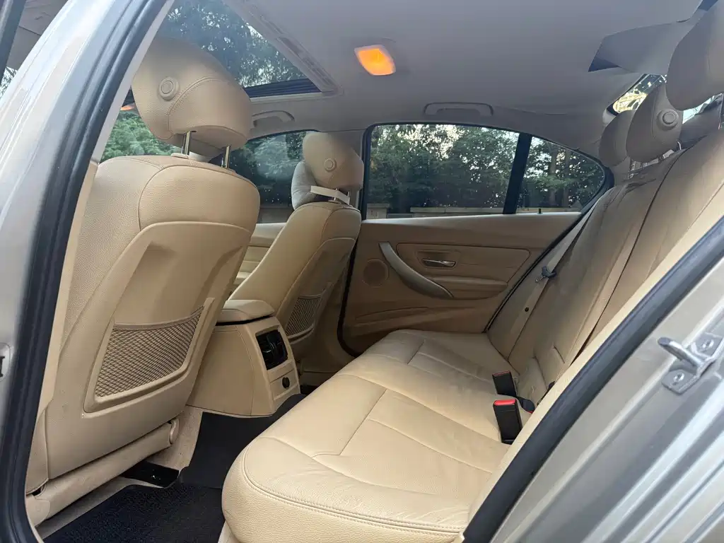 BMW 3 Series — миниатюра 11