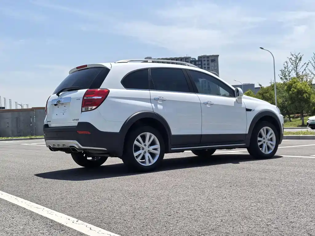 Chevrolet Captiva — миниатюра 8