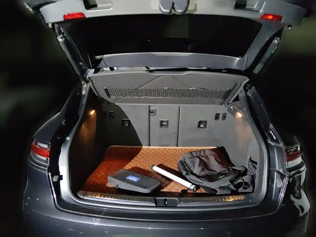 Porsche Macan — миниатюра 20