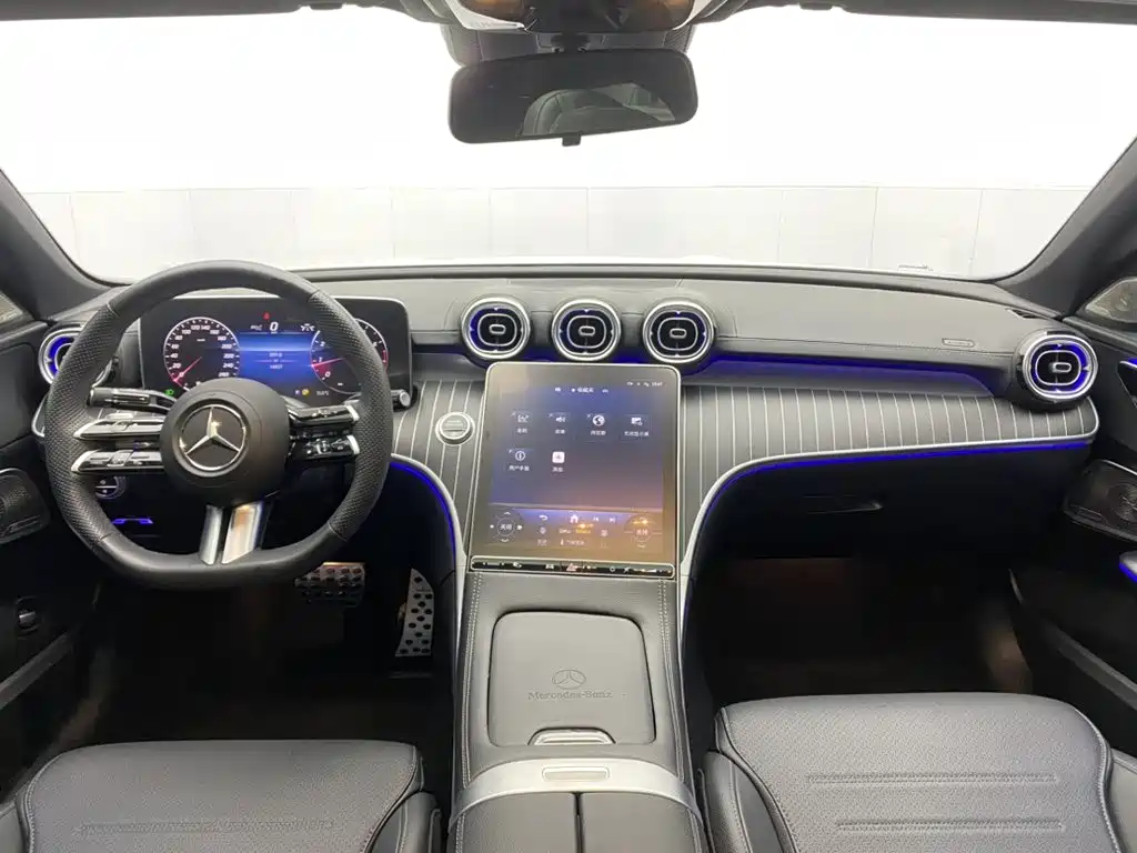 Mercedes-Benz C-Class — миниатюра 13