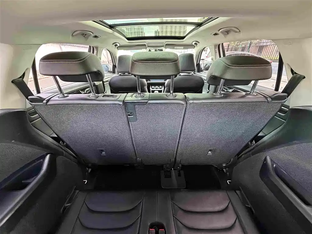 Skoda Kodiaq Facelift TSI330 7 seats 2WD Luxury Tech Edition, фото 12