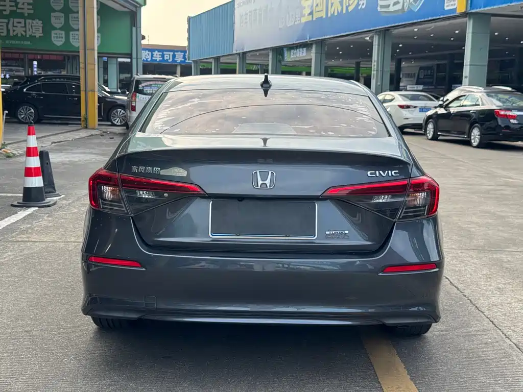 Honda Civic — миниатюра 8