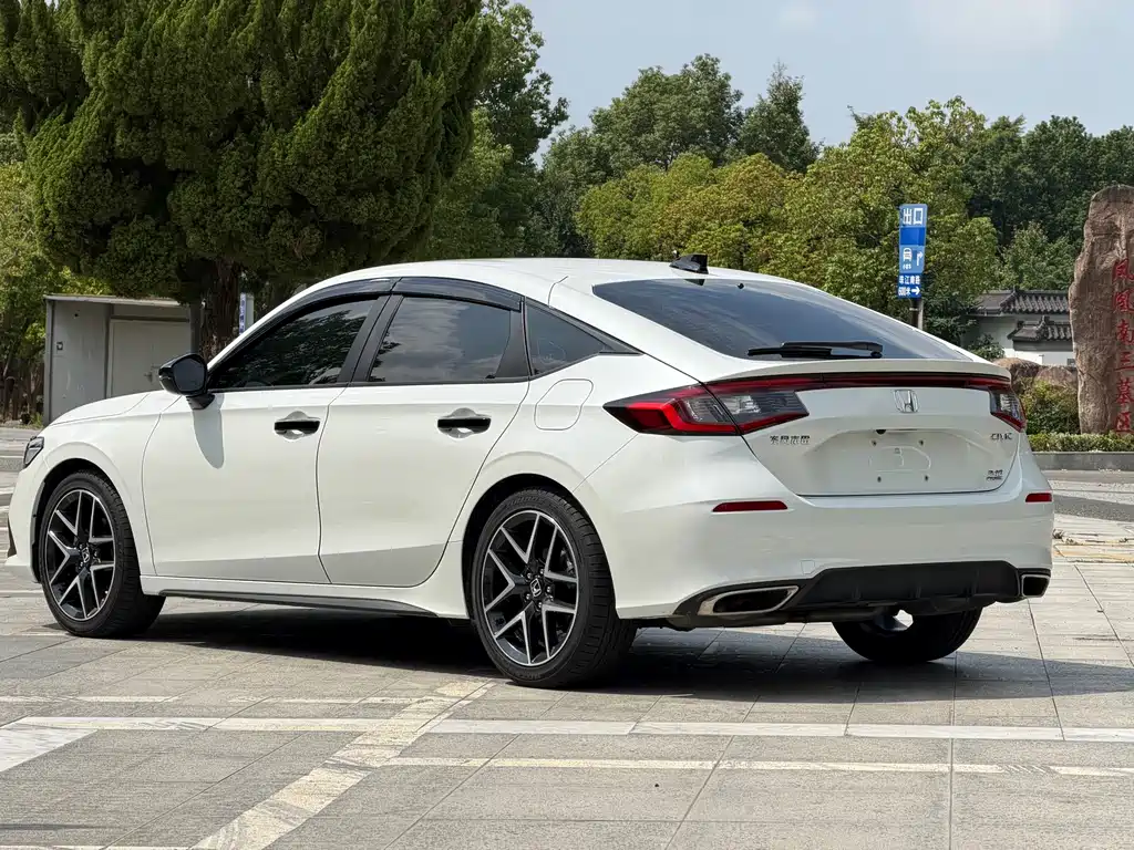 Honda Civic — миниатюра 8
