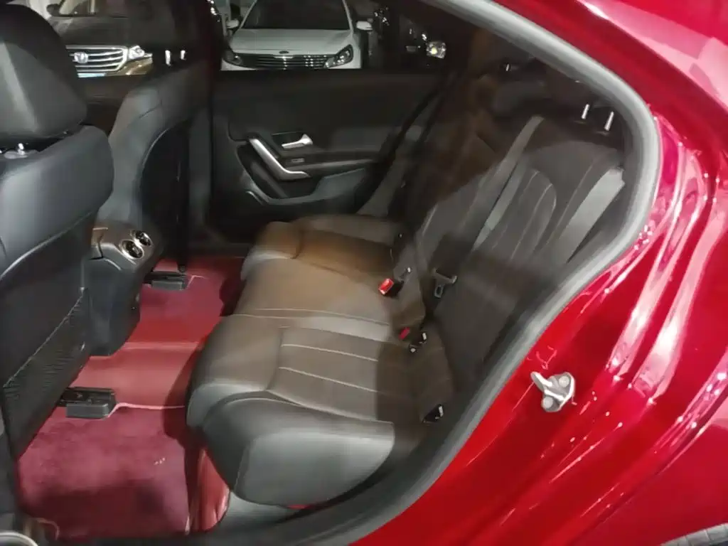 Mercedes-Benz A-Class — миниатюра 17