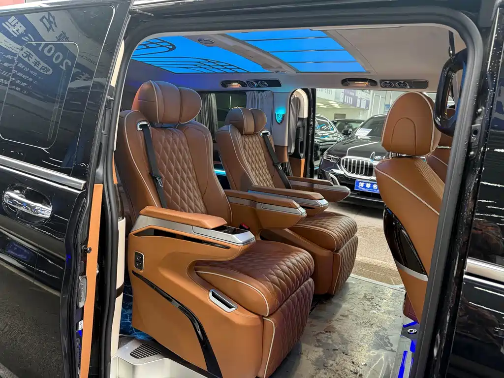 Mercedes-Benz Vito — миниатюра 14
