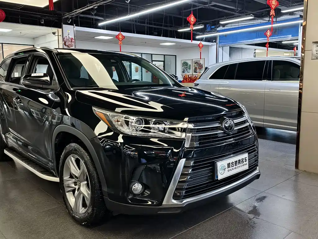 Toyota Highlander — миниатюра 3