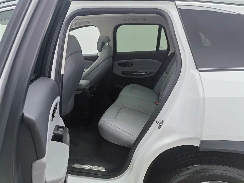 NIO NIO ES6