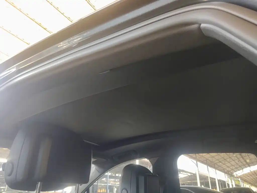 Porsche Macan — миниатюра 18