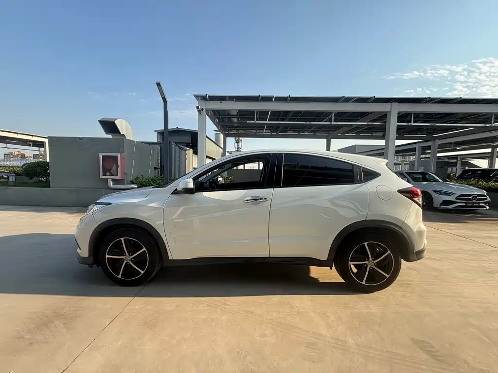 Honda Vezel — миниатюра 3