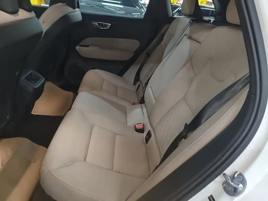 Volvo XC60 — миниатюра 17