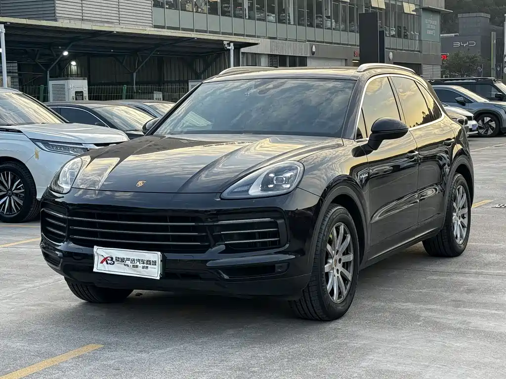 PORSCHE CAYENNE NEW ENERGY
