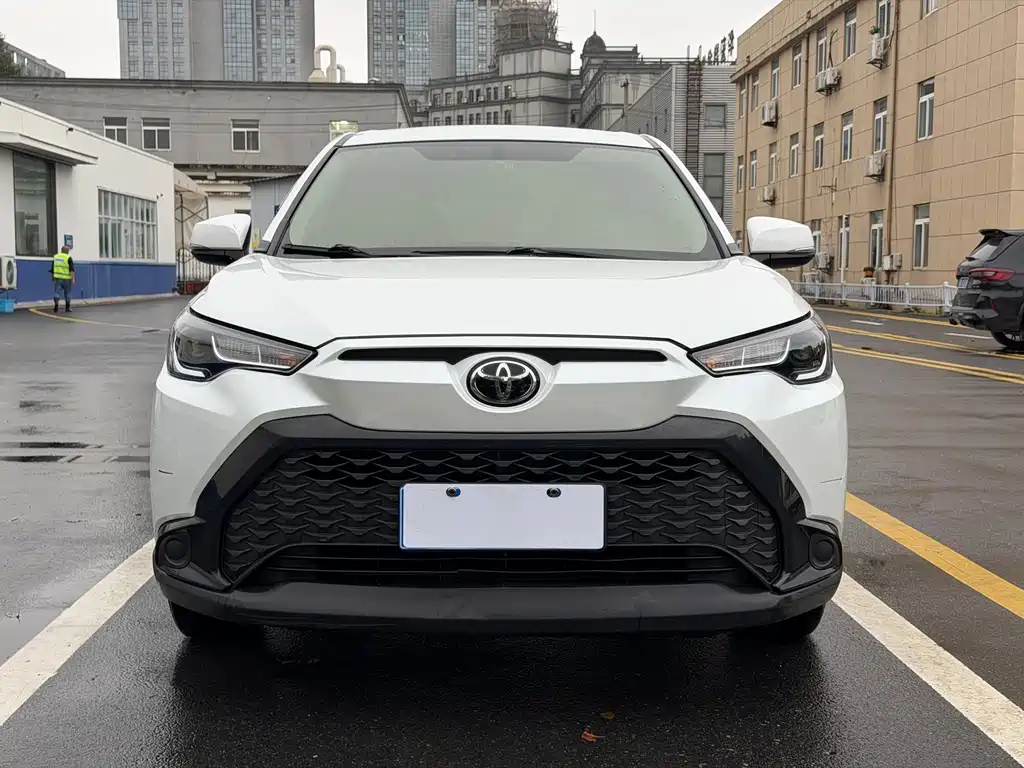 Toyota Frontlander — миниатюра 2