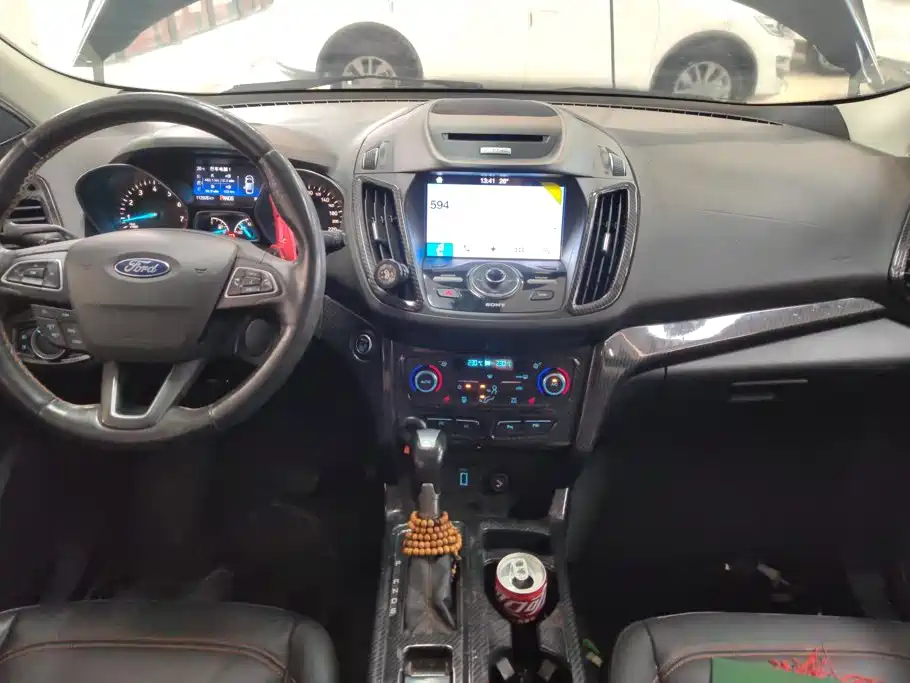 Ford Kuga — миниатюра 12