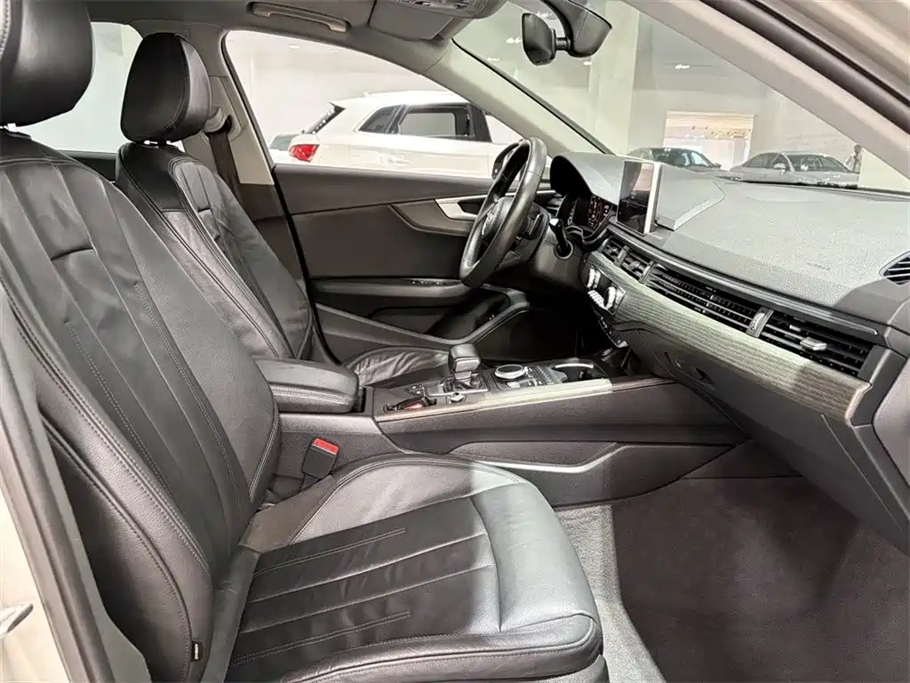 Audi A4L — миниатюра 11