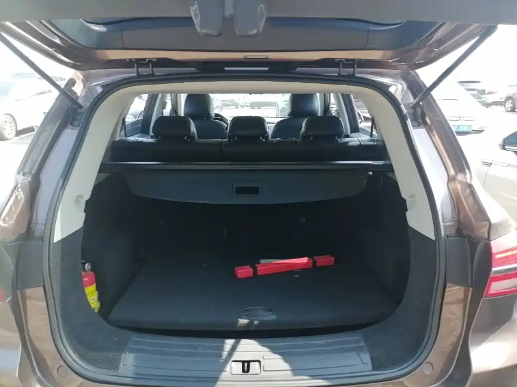 Roewe RX5 — миниатюра 19