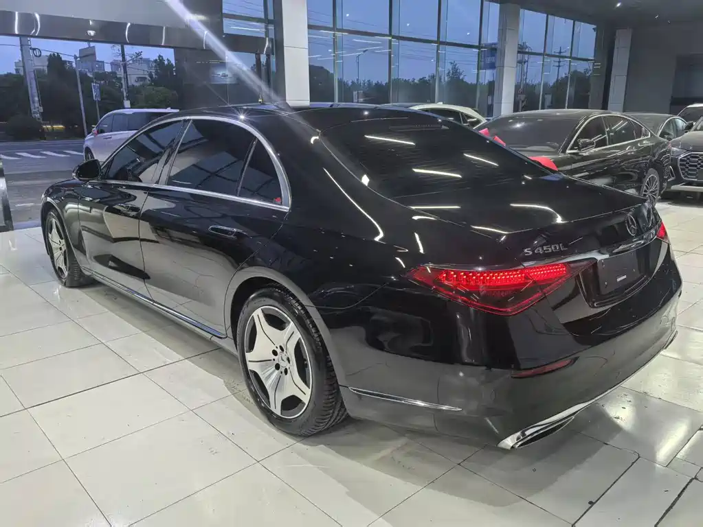 MERCEDES-BENZ S CLASS