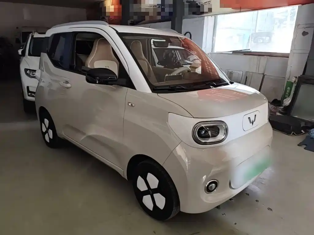 Wuling MINIEV — миниатюра 4