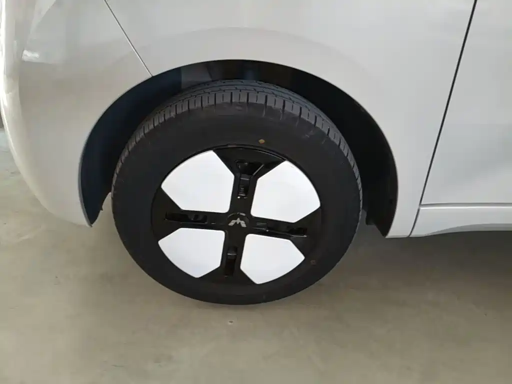 Wuling MINIEV — миниатюра 23