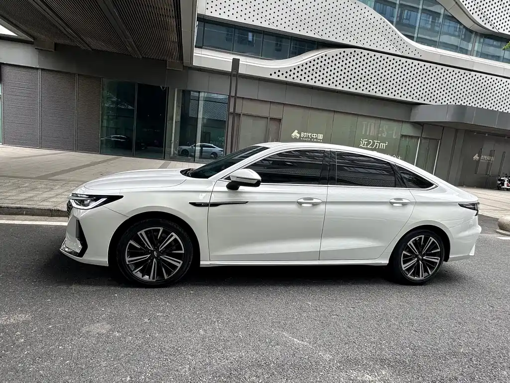 Chery Arrizo 8 — миниатюра 12