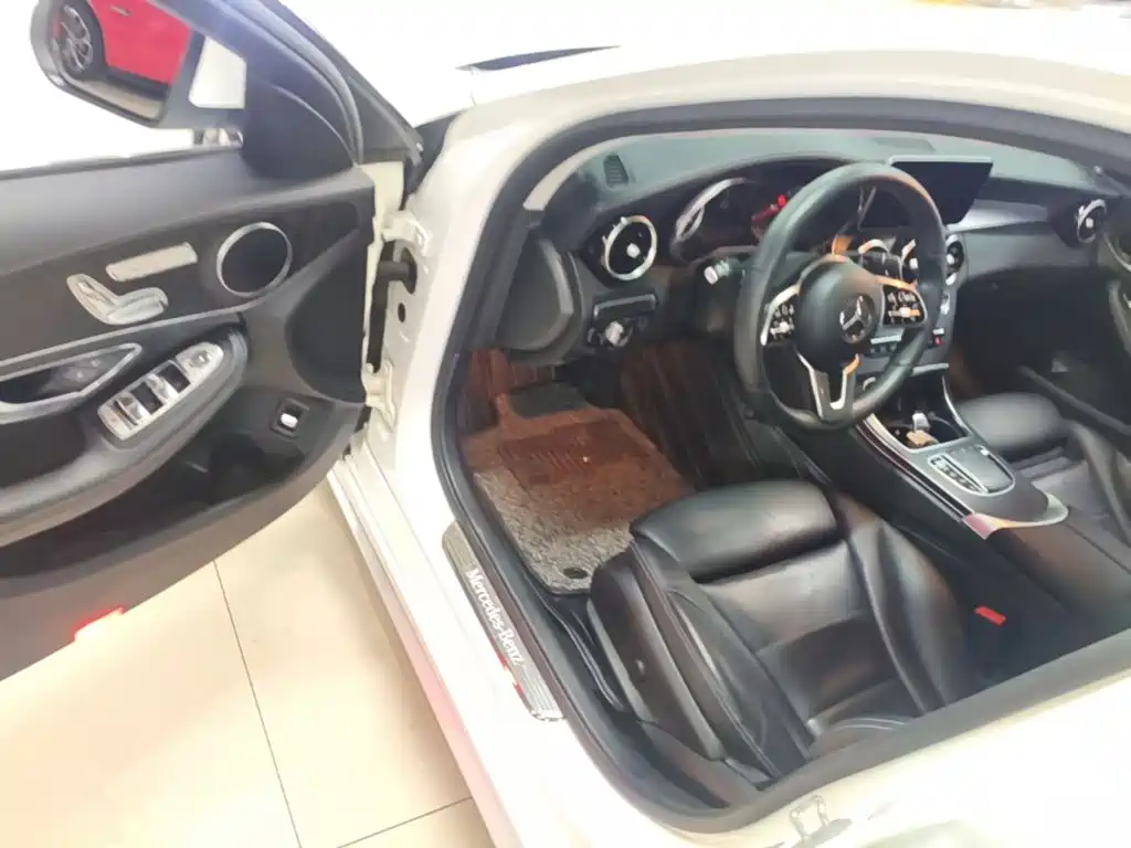 Mercedes-Benz C-Class — миниатюра 16