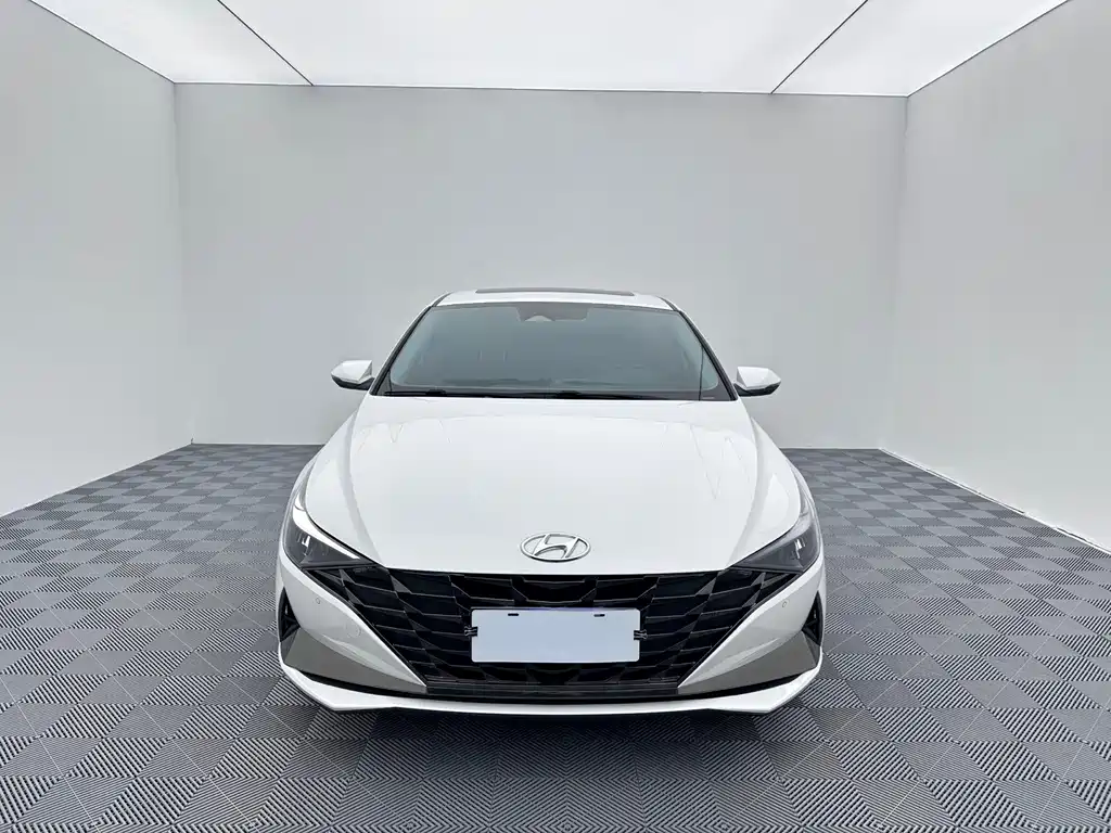 Hyundai Elantra — миниатюра 2