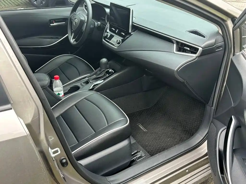 Toyota Corolla — миниатюра 5