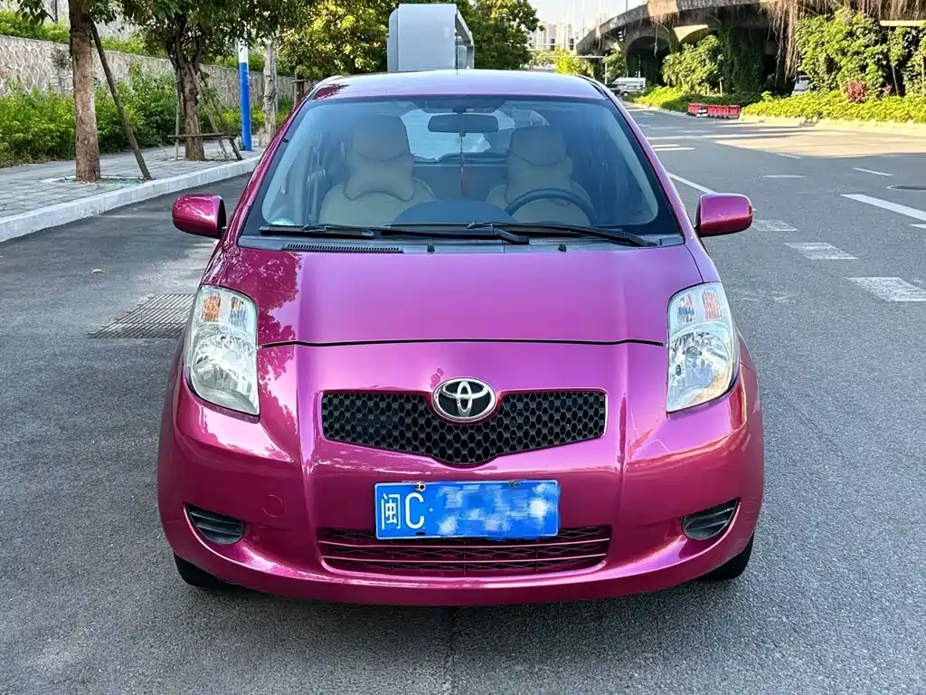 Toyota Yaris — миниатюра 2