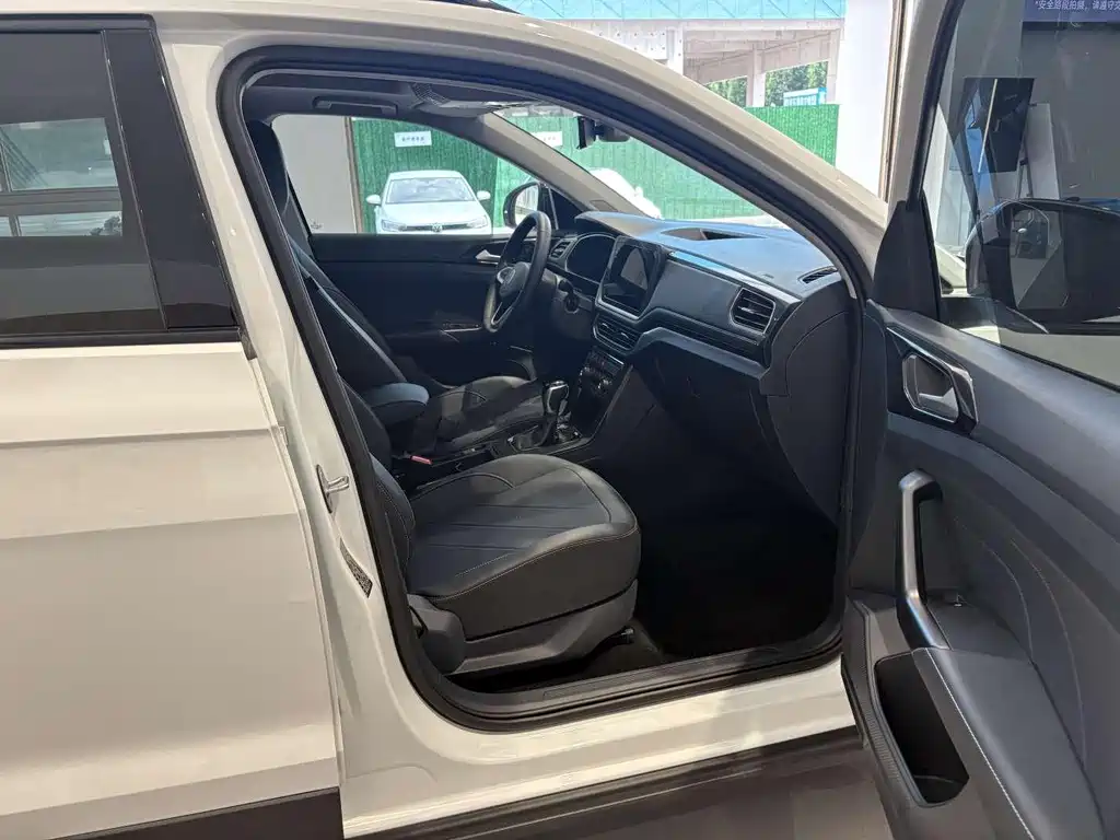 Volkswagen Tharu — миниатюра 11