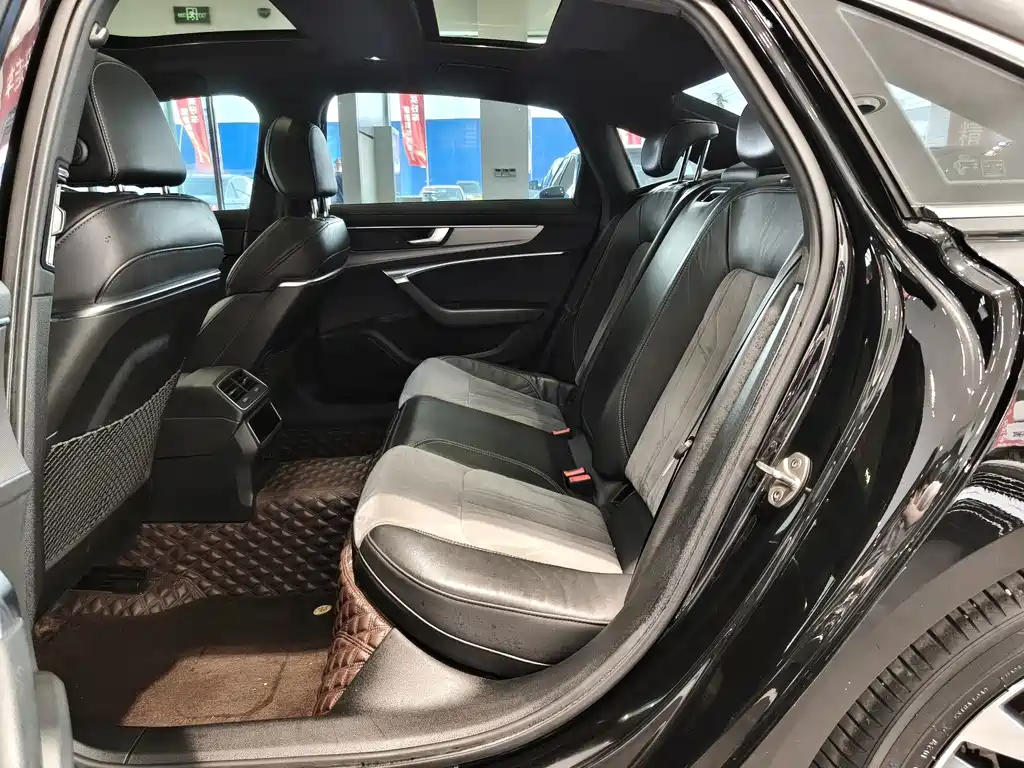 Audi A6L — миниатюра 7