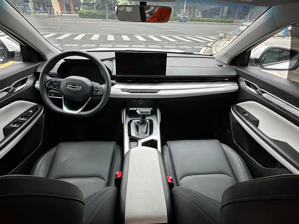 Geely Emgrand L — миниатюра 4