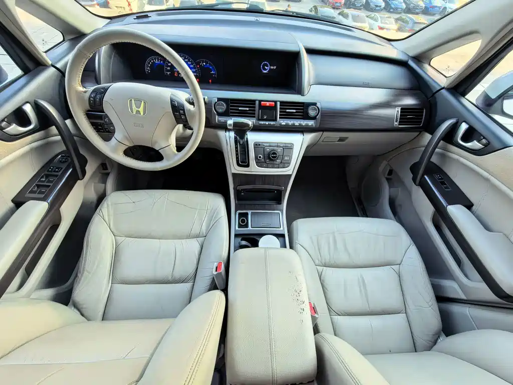 Honda Elysion — миниатюра 10