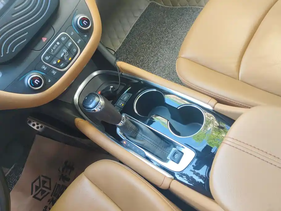 Chevrolet Malibu XL — миниатюра 16