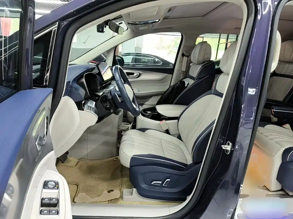 Roewe iMAX8 — миниатюра 15