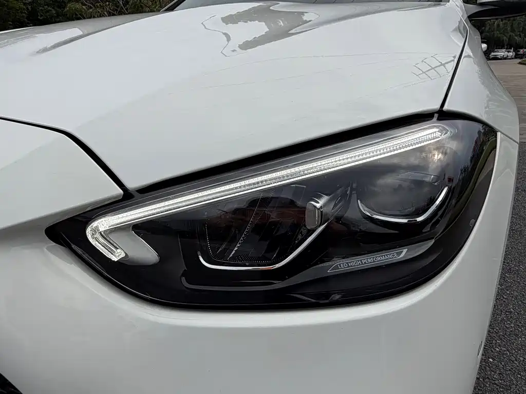 Mercedes-Benz C-Class — миниатюра 21