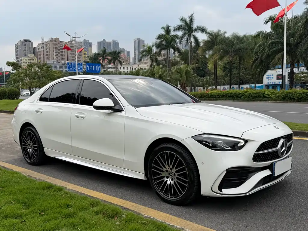 Mercedes-Benz C-Class — миниатюра 3