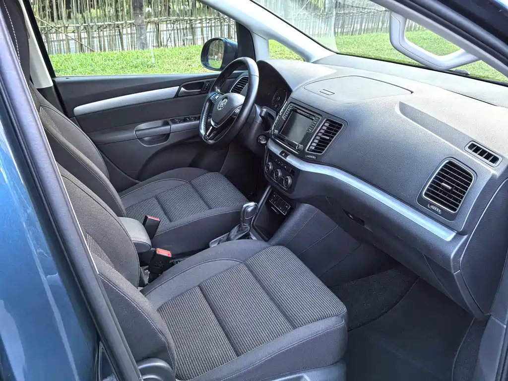 Volkswagen Sharan — миниатюра 8