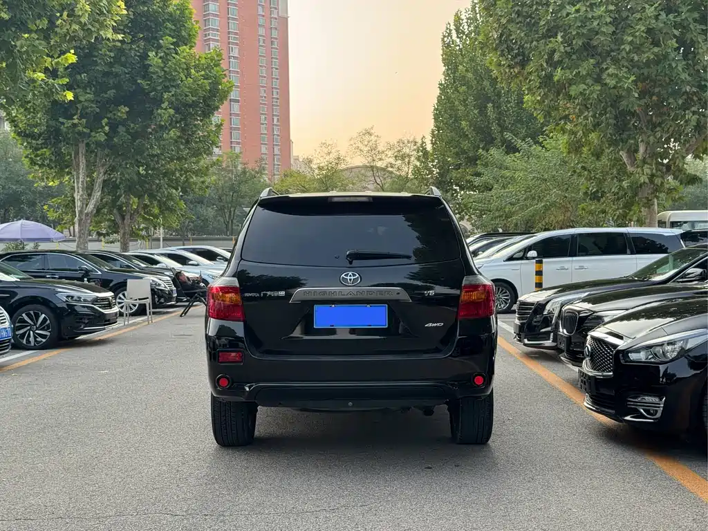 Toyota Highlander — миниатюра 4