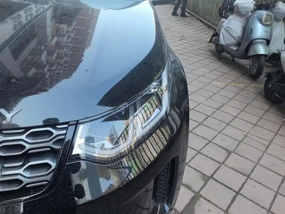 LAND ROVER DISCOVER NEW ENERGY SOURCES FOR SPORTS