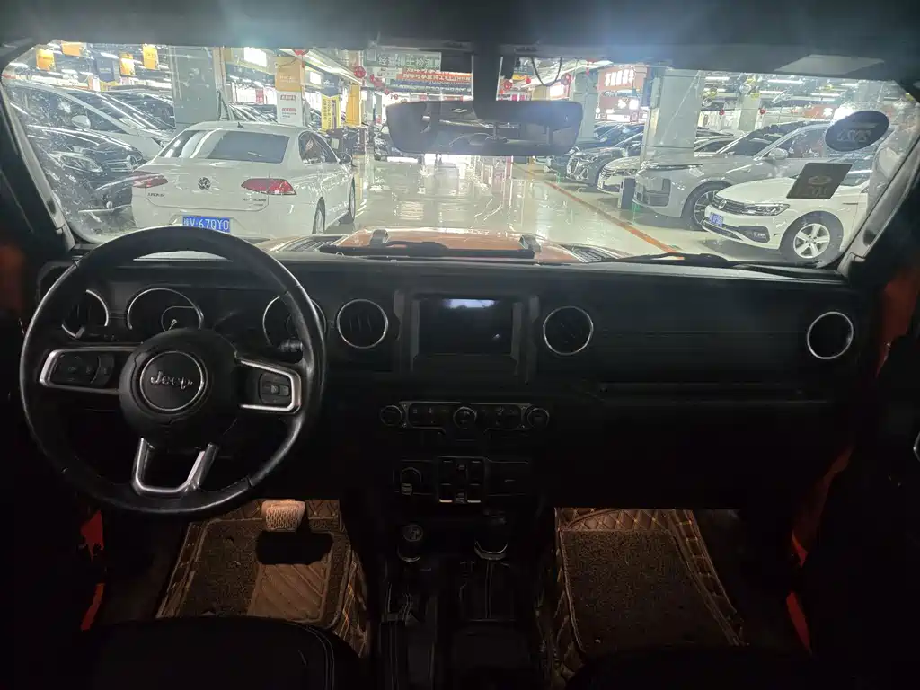 Jeep Wrangler — миниатюра 6