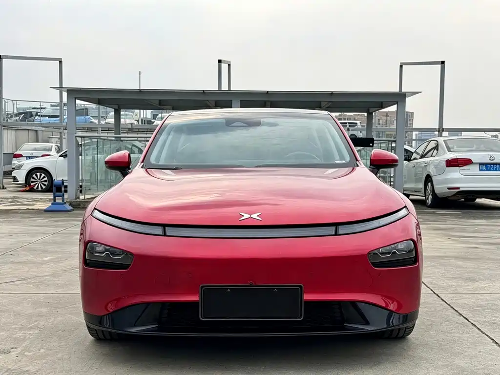 XPeng P7 — миниатюра 3