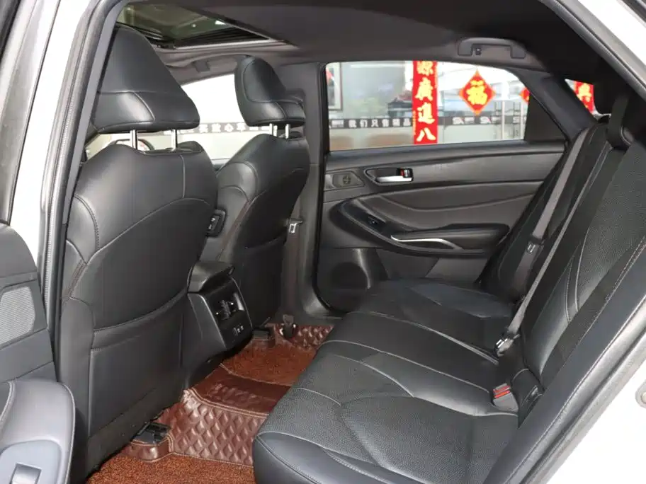 Toyota Avalon — миниатюра 11