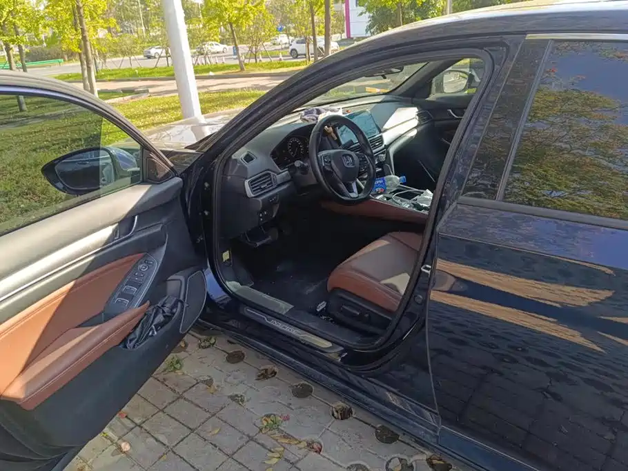 Honda Inspire — миниатюра 9