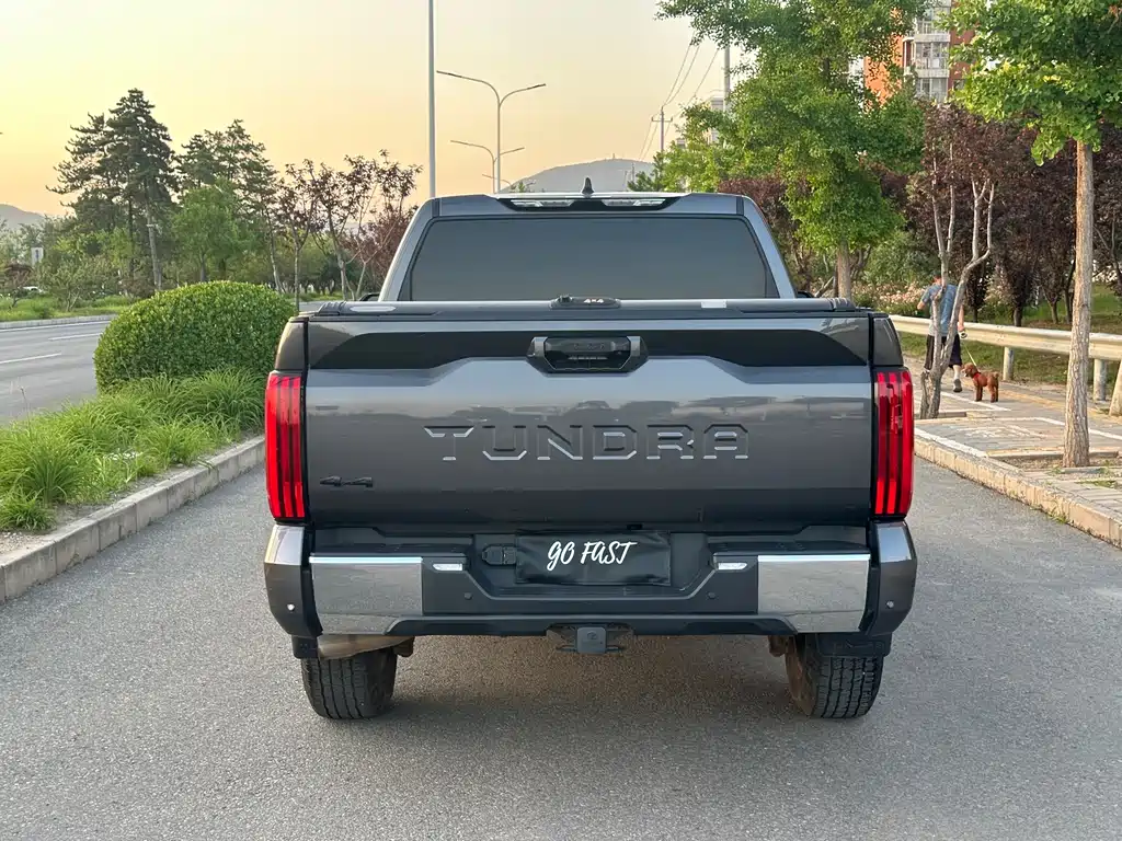 Toyota Tundra 2023 3.5T
