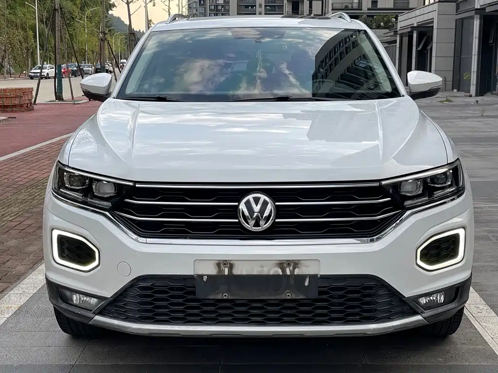 Volkswagen T-Roc — миниатюра 2