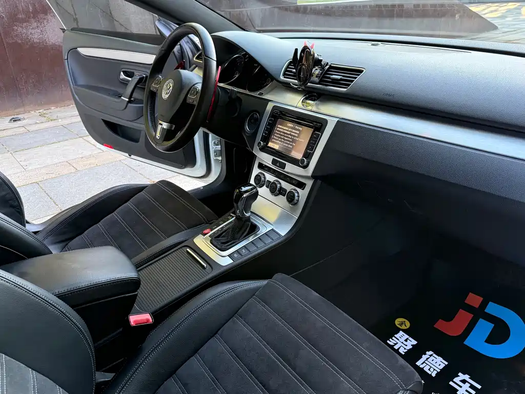 Volkswagen CC — миниатюра 14