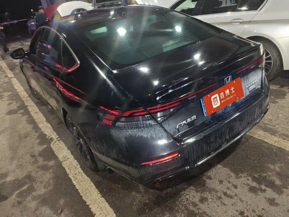 Honda Accord — миниатюра 6