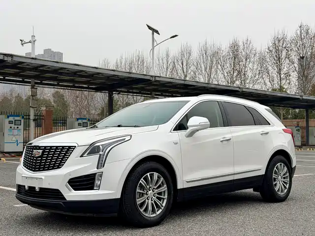 CADILLAC XT5