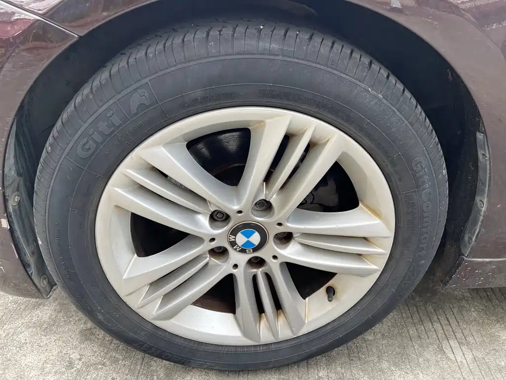 BMW 3 Series — миниатюра 16