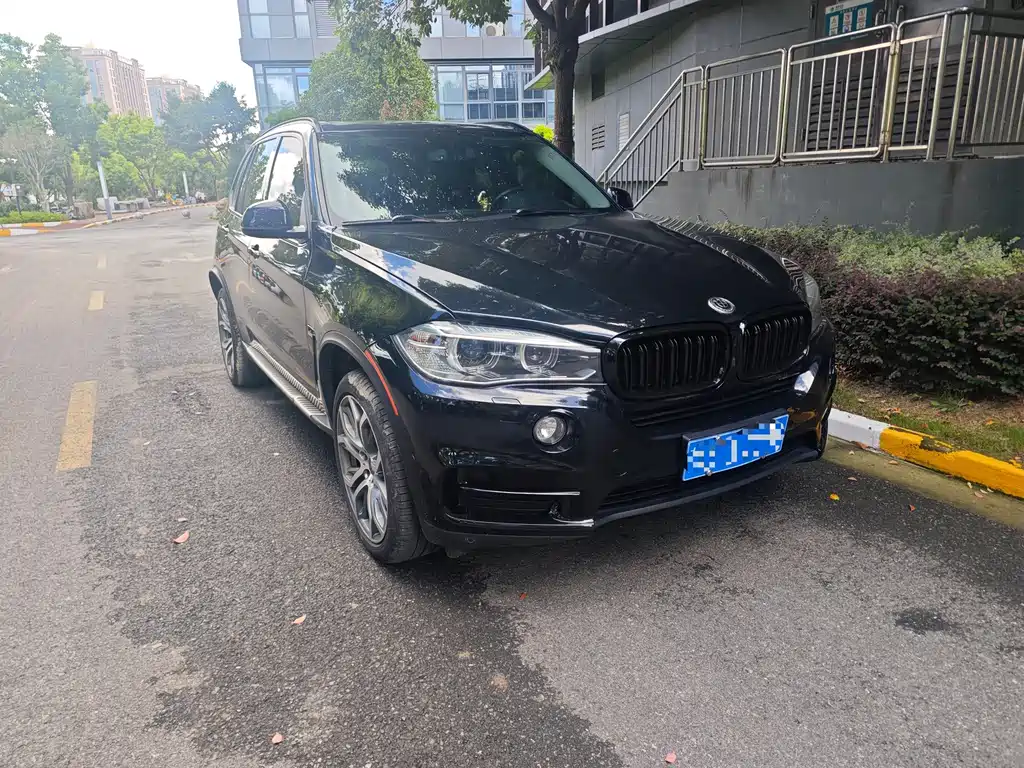 BMW X5 (Import) — миниатюра 3