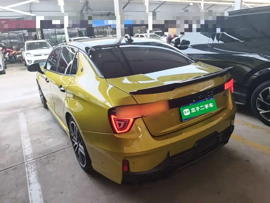 Lynk & Co 03 — миниатюра 5